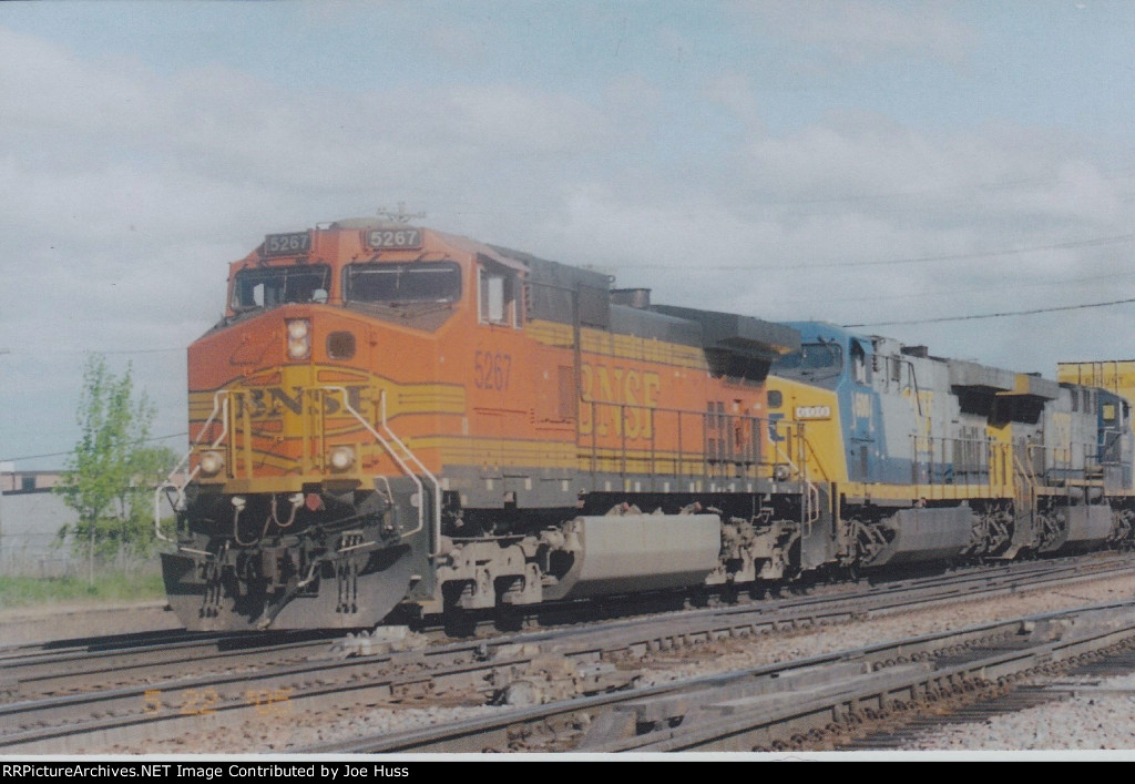 BNSF 5267 East